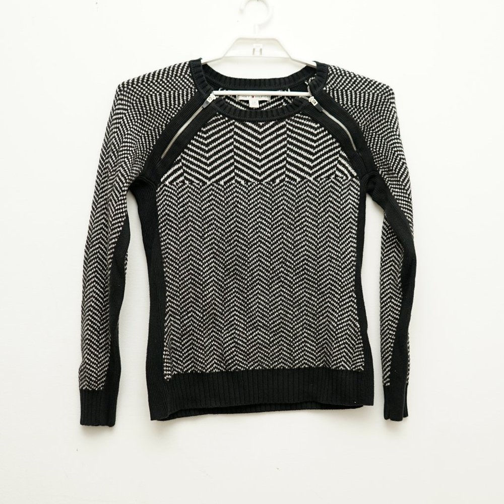 Tommy Hilfiger sweater black and white with zipper